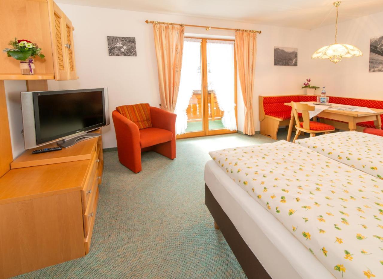 Gaestehaus Schmid Obermaiselstein Buitenkant foto