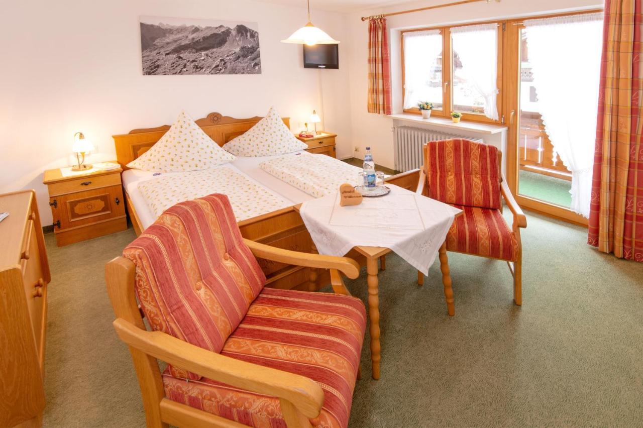 Gaestehaus Schmid Obermaiselstein Buitenkant foto